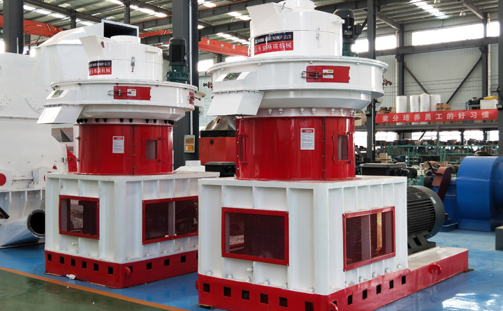 鋸末顆粒機.jpg 鋸末顆粒機.jpg