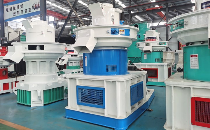 木屑顆粒機(jī).jpg 木屑顆粒機(jī).jpg