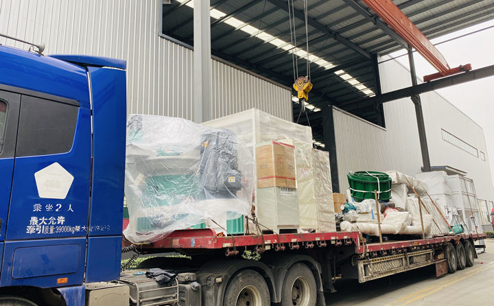 藍天和發貨相輔相成.jpg 藍天和發貨相輔相成.jpg