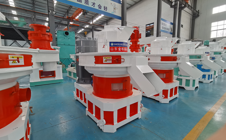 鋸末顆粒機(jī).jpg 鋸末顆粒機(jī).jpg