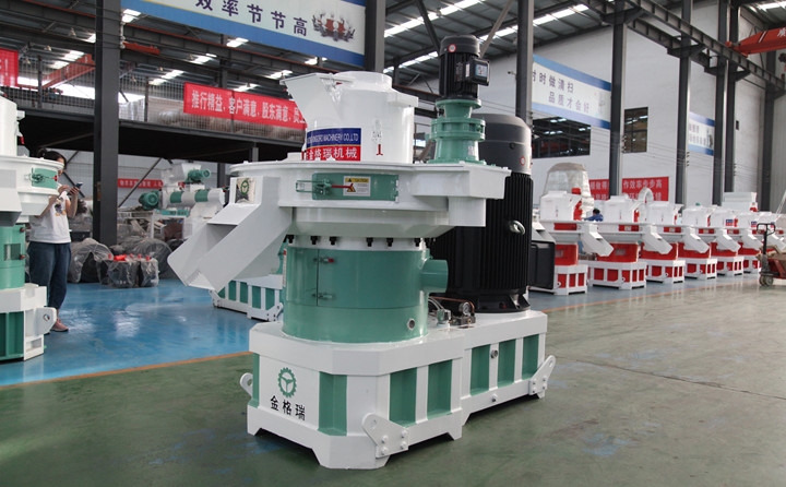 木屑造粒機.JPG 木屑造粒機.JPG