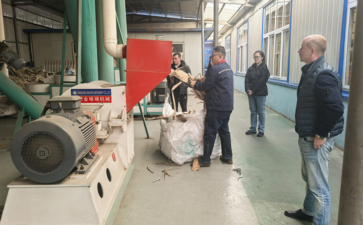 顆粒機生產線.jpg 顆粒機生產線.jpg